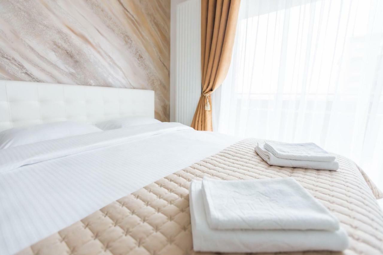 Apartment Alonisos Lux Braşov Extérieur photo