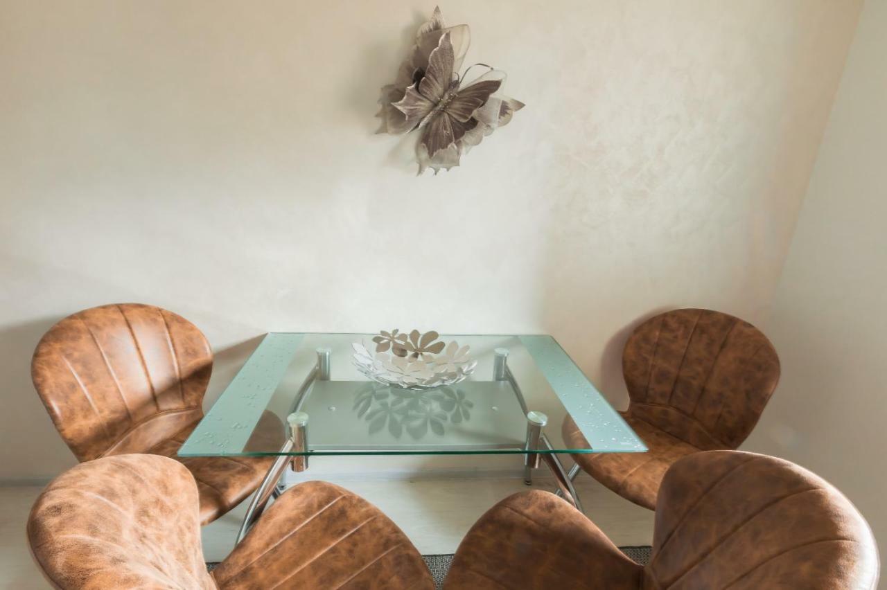 Apartment Alonisos Lux Braşov Extérieur photo